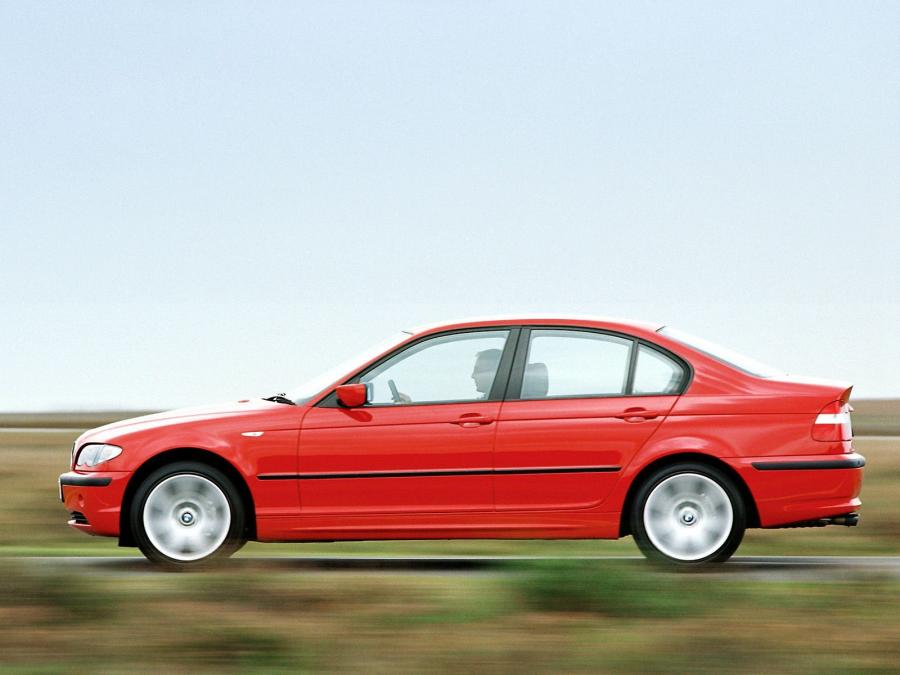  BMW 318i Sedan 2001 года  (UK) (фото 5 из 6)